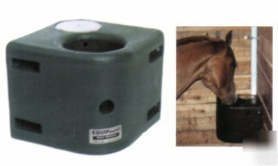 Miraco poly equine / horse waterer corner mnt elec heat