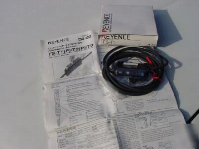 New fs-T1 keyence one touch fiberoptic sensor in box 