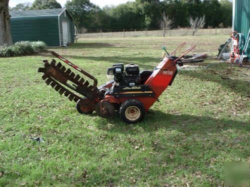 Ditch witch model 1030 trencher