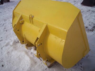 Ihc/ dresser 125 crawler loader bucket 1 1/4 yard 