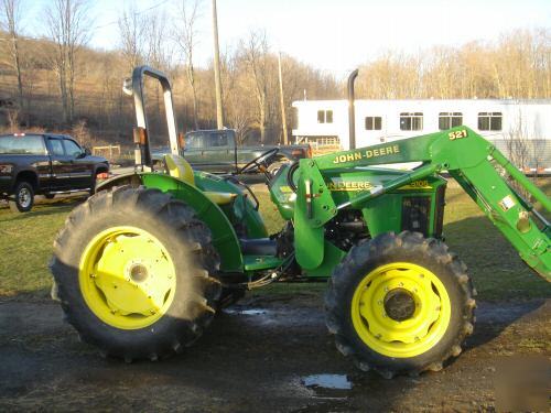 John deere 5105 tractor with 521 loader. only 208 hours