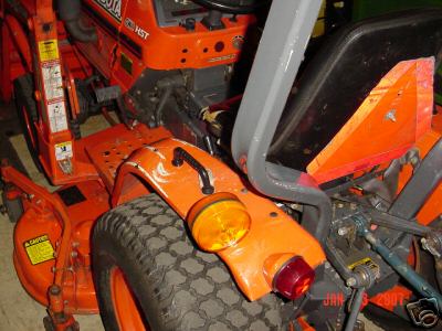 Kubota 4WD 4X4 compact diesel tractor mower loader 