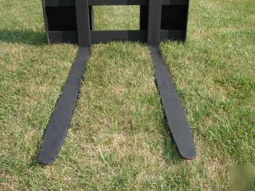 Pallet forks fit bobcat case & most skid steer loaders