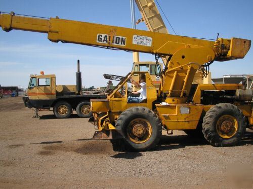 Galion 125A 12.5 ton rough terrain crane 