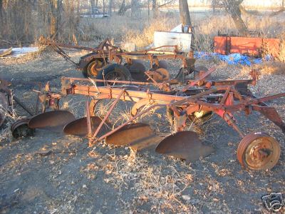 Ihc 4 bottom pull type plow