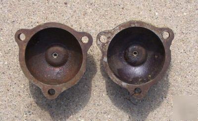 Nos unstyled john deere a, g, gp,d front hub caps, C167