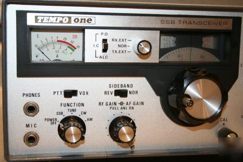 Really nice tempo one yaesu ft-200 grey face radio