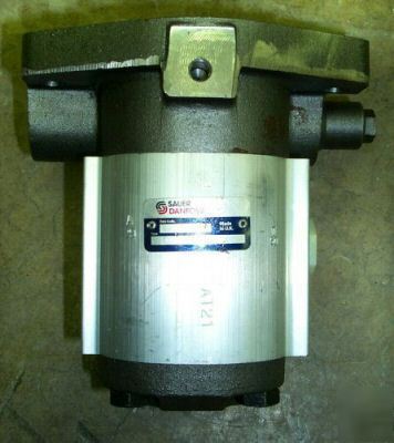 Sauer donfoss scat trak hydraulic pump 1700/cx 