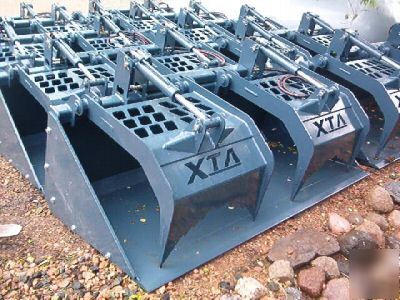 Skid steer grapple bucket-fits all models