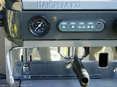 Commercial auto espresso machine & lapavoni grinder 