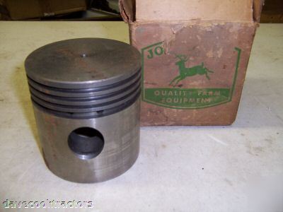 John deere model m/mt nos castiron piston