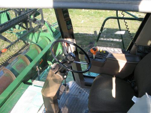 1999 john deere 9610 combine with two headerslow hours 