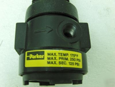 2 parker 1/4 regulaters m#06R113AA max temp 175*f