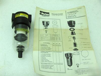 2 parker 1/4 regulaters m#06R113AA max temp 175*f