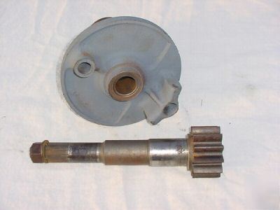 John deere g brake shaft,and housing both parts nice