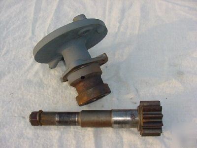 John deere g brake shaft,and housing both parts nice