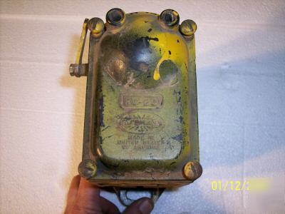 Eisemann magneto rc-2Q caterpillar cat crawler types