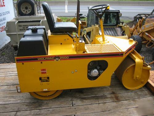 1996 stone wolfpac 2500, 1.5 ton roller