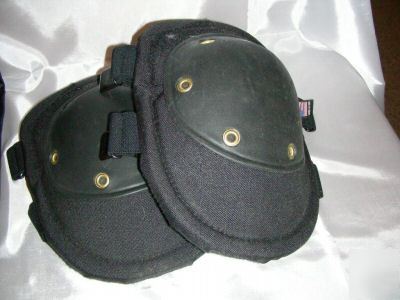 Knee pads, hard shell, clip on usa