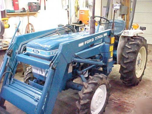 1985 ford 1710 4X4 tractor with 77A loader 