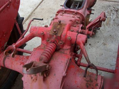 Ford 9N 2N tractor rear end transmission axle hydraulic