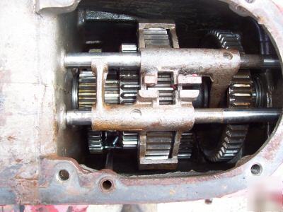 Ford 9N 2N tractor rear end transmission axle hydraulic