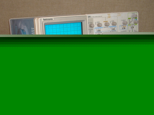 Tektronix 2215 60MHZ dual trace 2 channel oscilloscope