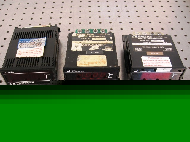 A28580 lot of (3) omega controllers, model 175, 199