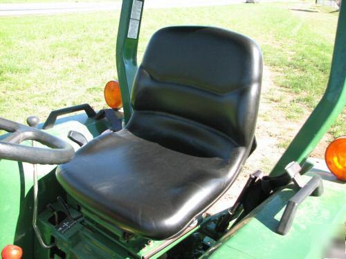 Mint john deere 770 4X4 tractor w/ loader, p/s, 239HRS 