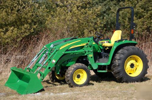 2006 john deere 4320 4WD compact tractor 400X loader