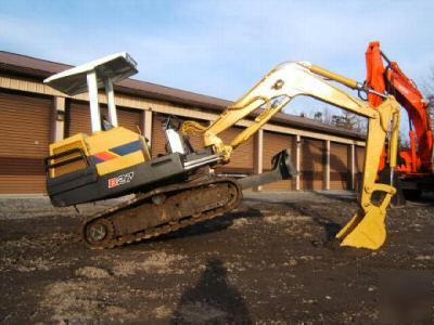 Yanmar B27 farm tractor excavator dozer