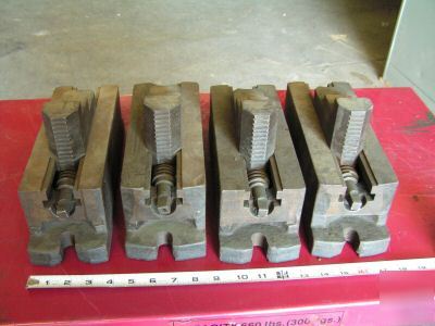 Bolt-on boring mill jaw set.vtl