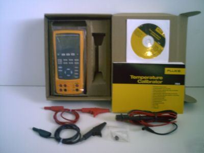 New fluke 725 multifunction process calibrator - in box