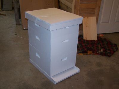2 complete bee hives for honey bees: beekeeping