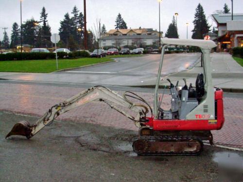 Takeuchi TB015 excavator / trackhoe - 7' boom 