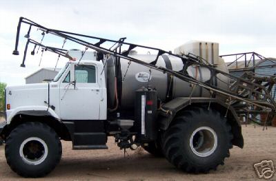 1985 big wheels sprayer 60' booms chemical application