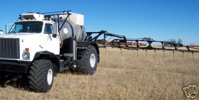 1985 big wheels sprayer 60' booms chemical application