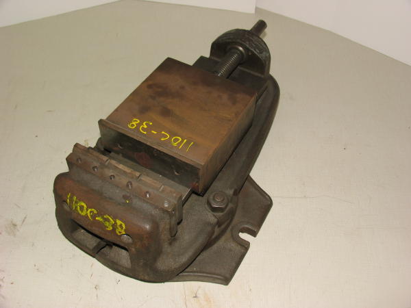 6 in bridgeport swivel base machine vise