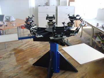 T-shirt silkscreen printer includes complete start set