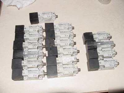 17PC balluff unisensor proximity sensor