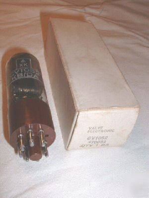 (2) british radio tubes CV1052 / VT52 - 