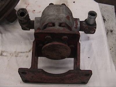 Farmall ih tractor 350 300 frontmounted hydraulic pump