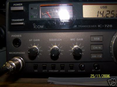 Icom ic-728 hf ham radio with ah-3 auto ant. coupler