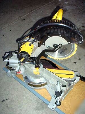 Dewalt DW718 slide compound miter saw double bevel