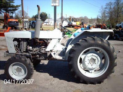 Used white 37 field boss 4X4 diesel tractor #7745