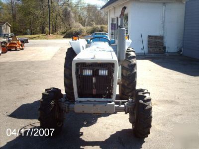 Used white 37 field boss 4X4 diesel tractor #7745