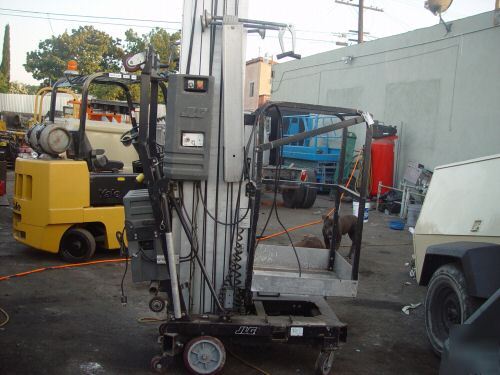 2001 jlg 36A scissor man lift 36-a personnal lift 