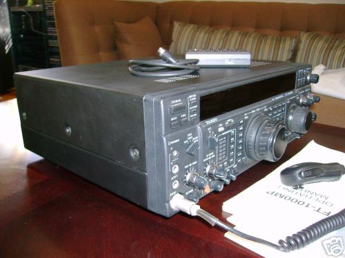 Yaesu ft-1000MP hf transceiver with dvs-2 and inrad mod