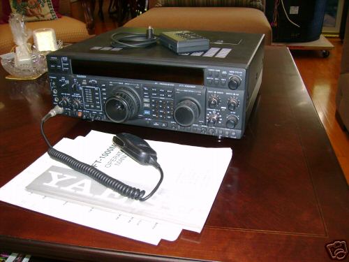 Yaesu ft-1000MP hf transceiver with dvs-2 and inrad mod