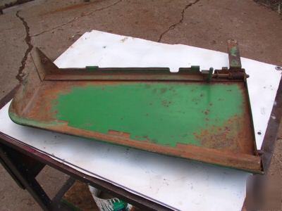 John deere 7020 left front hood side panel